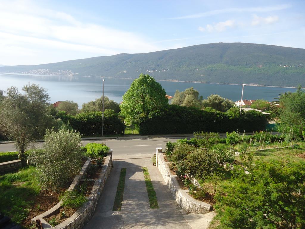 Apartments And Bungalows Mimoza Baosici Herceg Novi Exterior foto