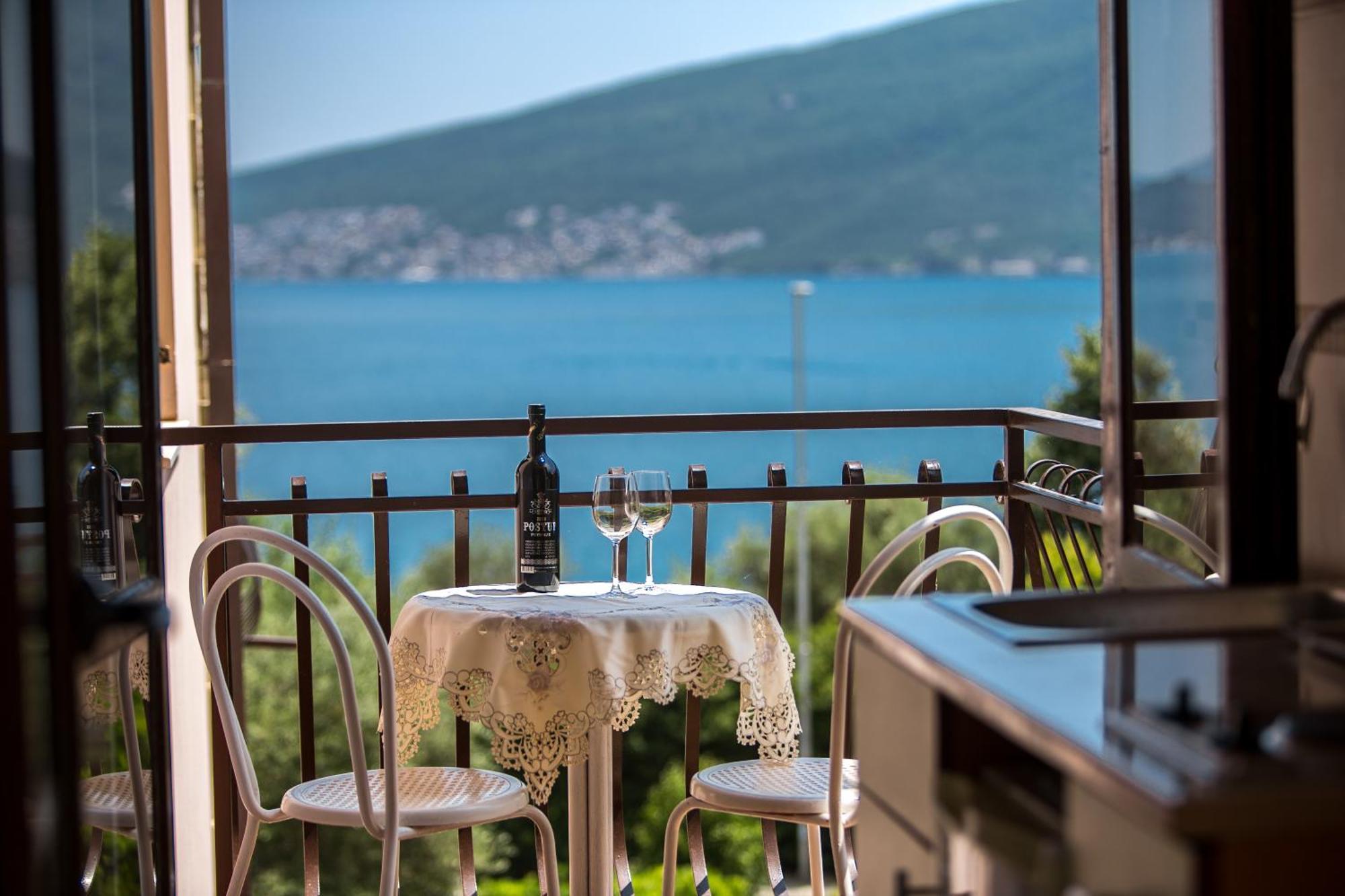 Apartments And Bungalows Mimoza Baosici Herceg Novi Quarto foto