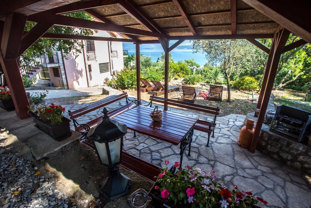 Apartments And Bungalows Mimoza Baosici Herceg Novi Exterior foto