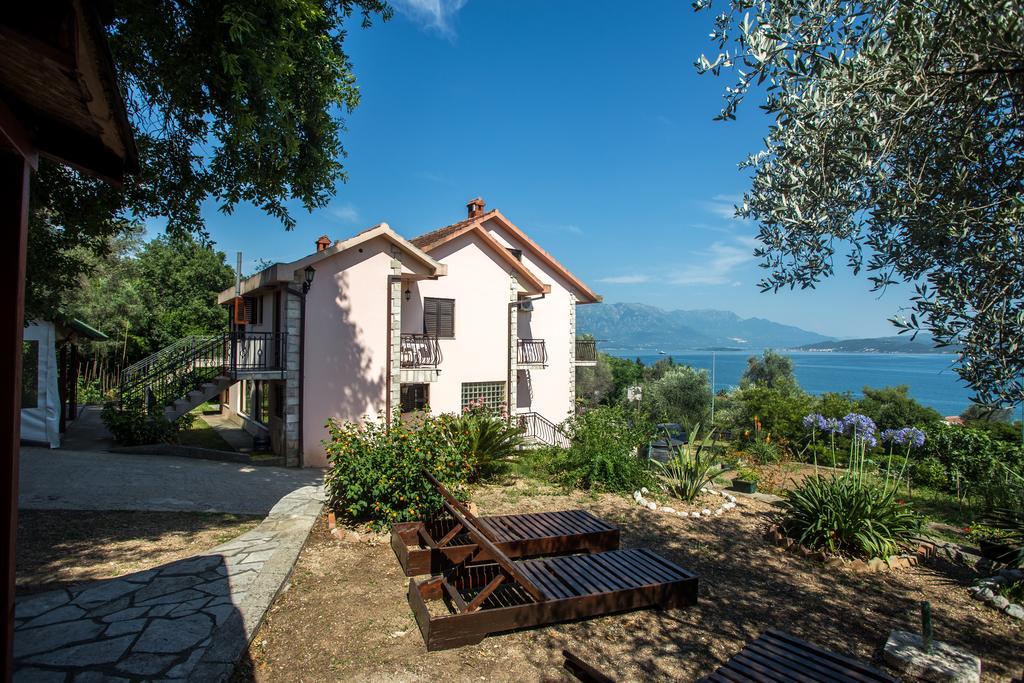 Apartments And Bungalows Mimoza Baosici Herceg Novi Exterior foto