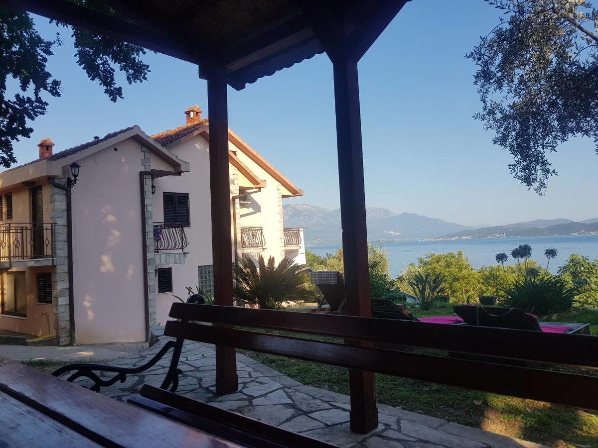 Apartments And Bungalows Mimoza Baosici Herceg Novi Exterior foto